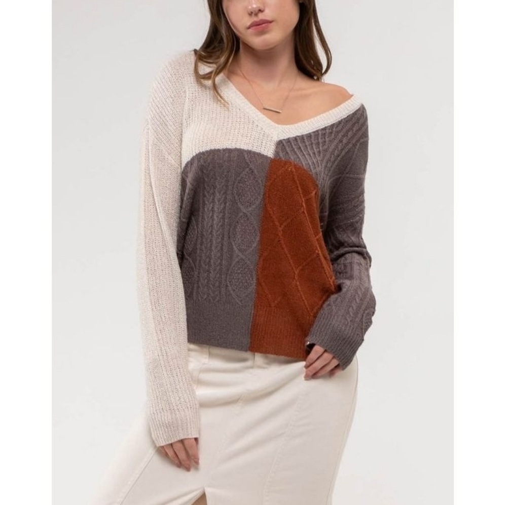 NEW E & M Cream Oversized Colorblock V-Neck Cable Knit Sweater Size Small